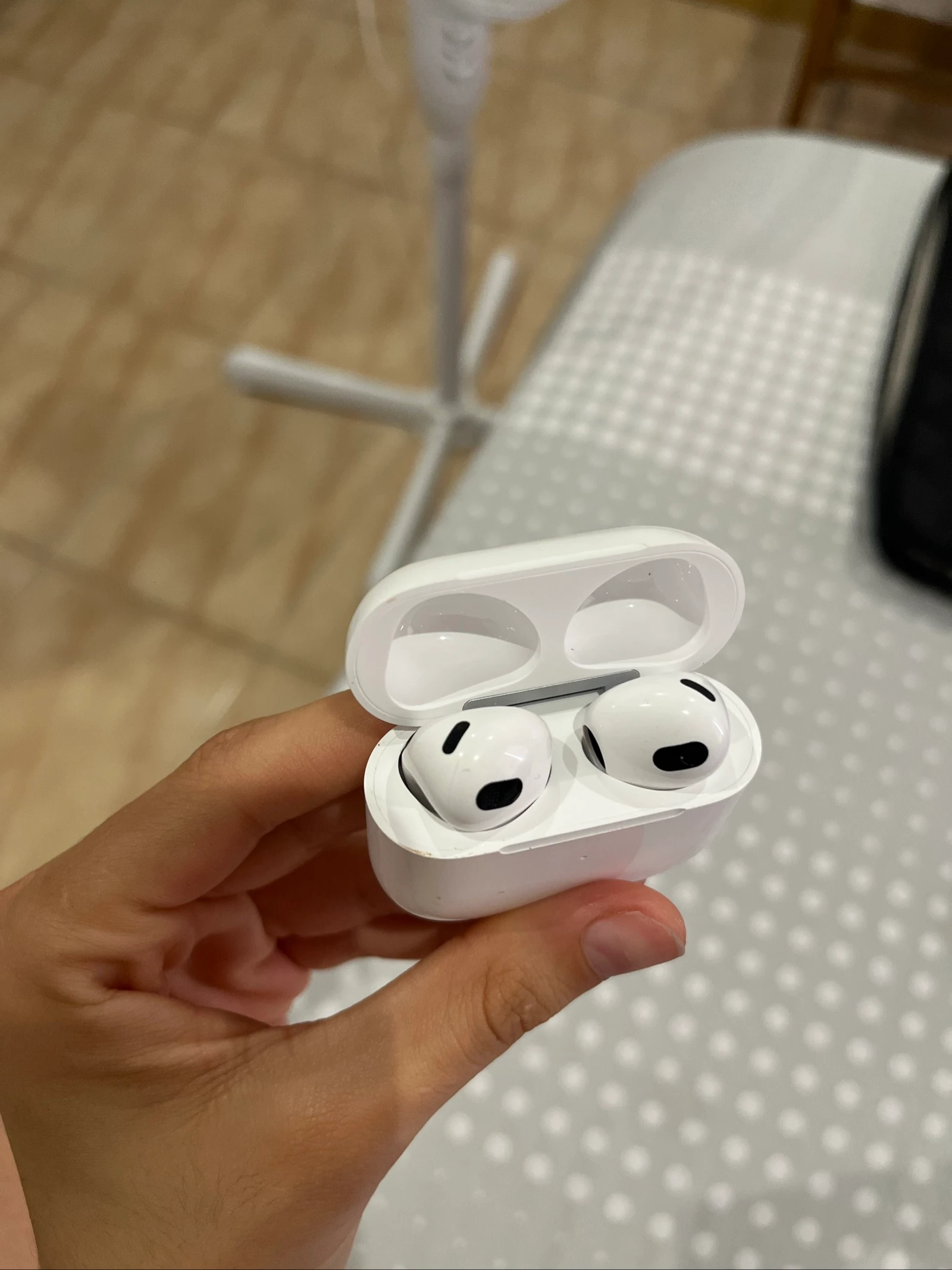 AirPods – photo 3